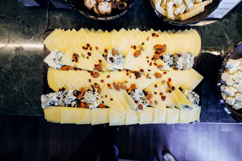 Création de plateaux de fromages pour événement privé ou professionnel à Marseille